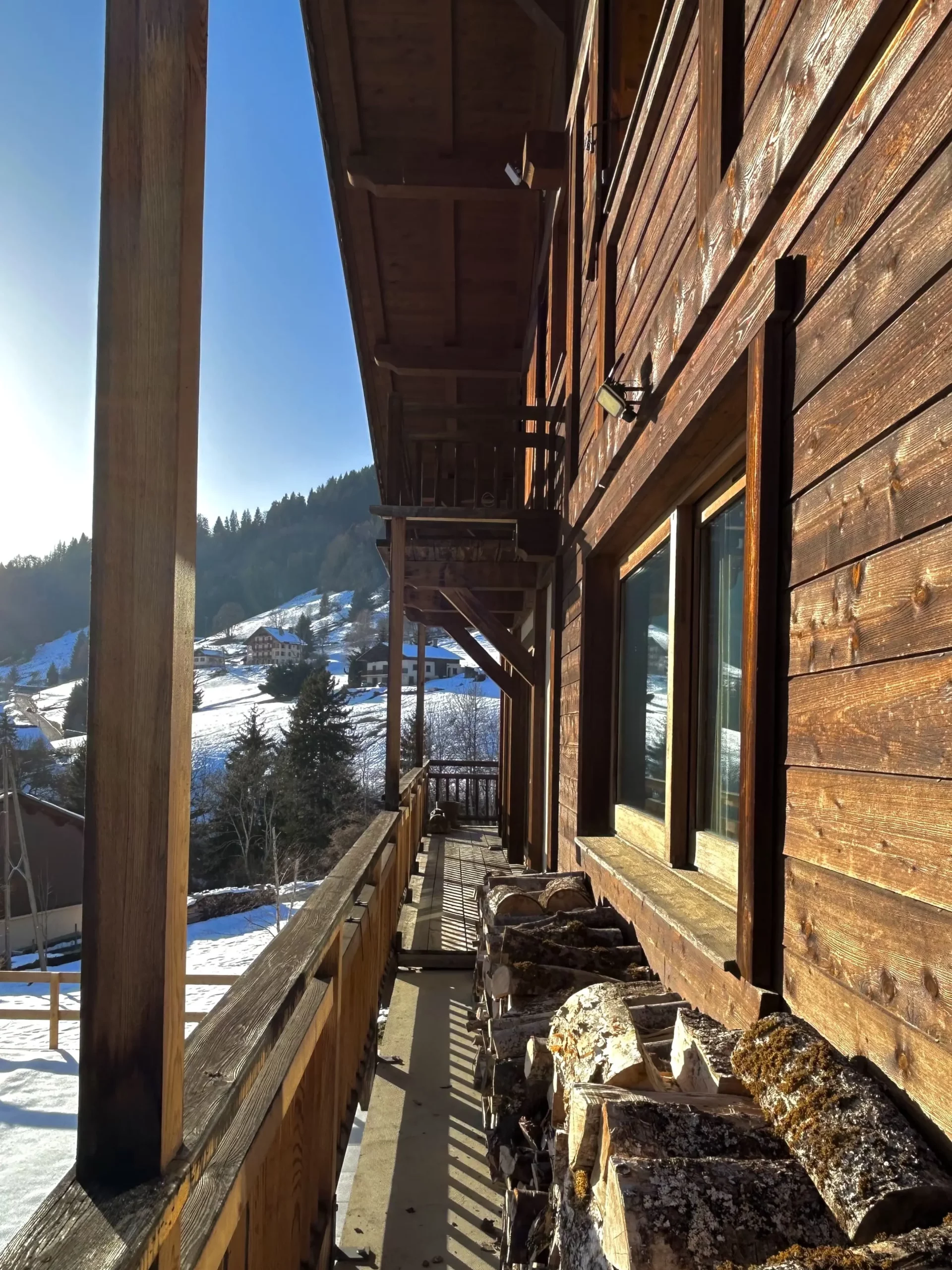 Balcon-scaled.webp
