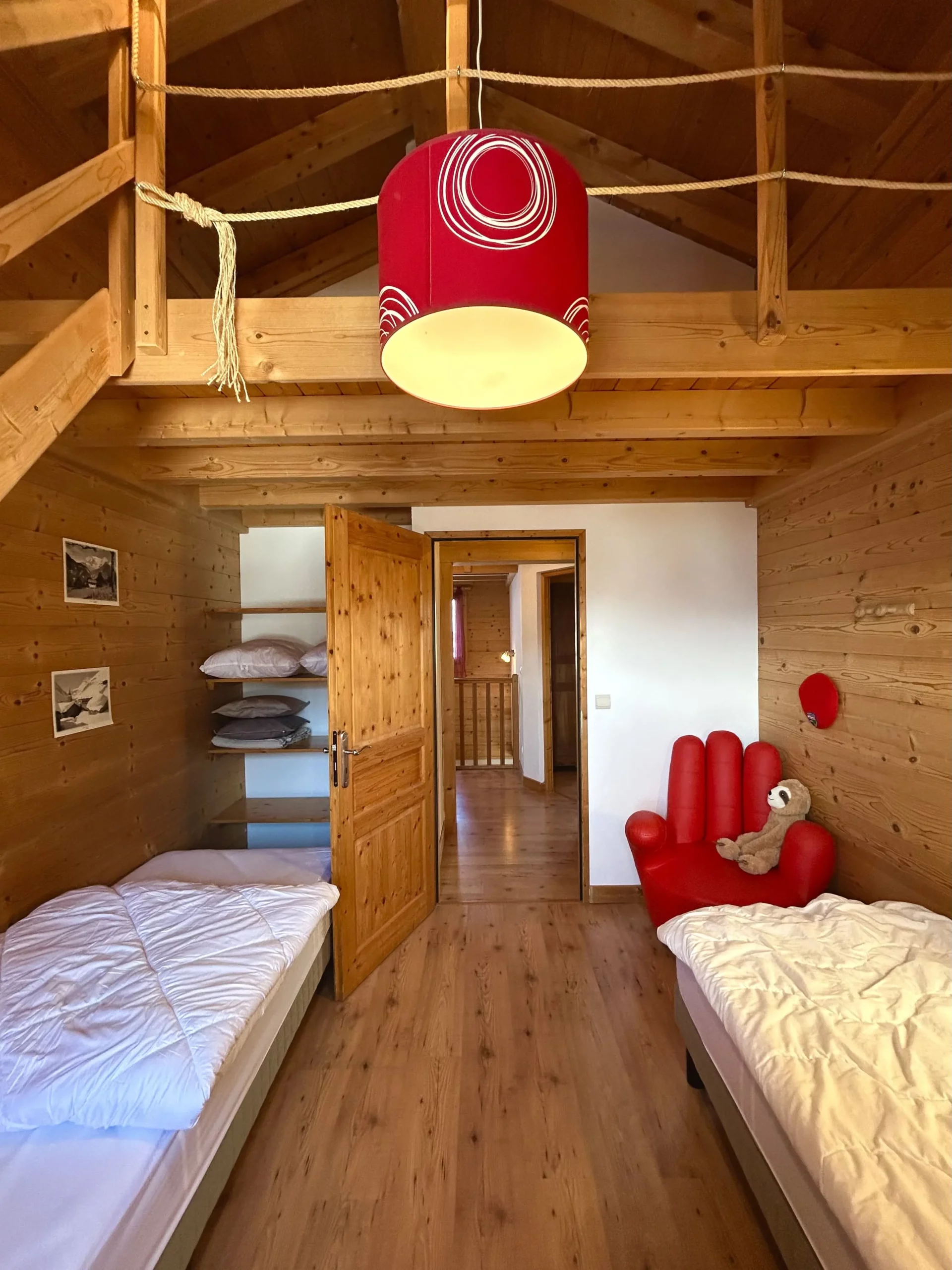 Chambre-simple-2-scaled.webp