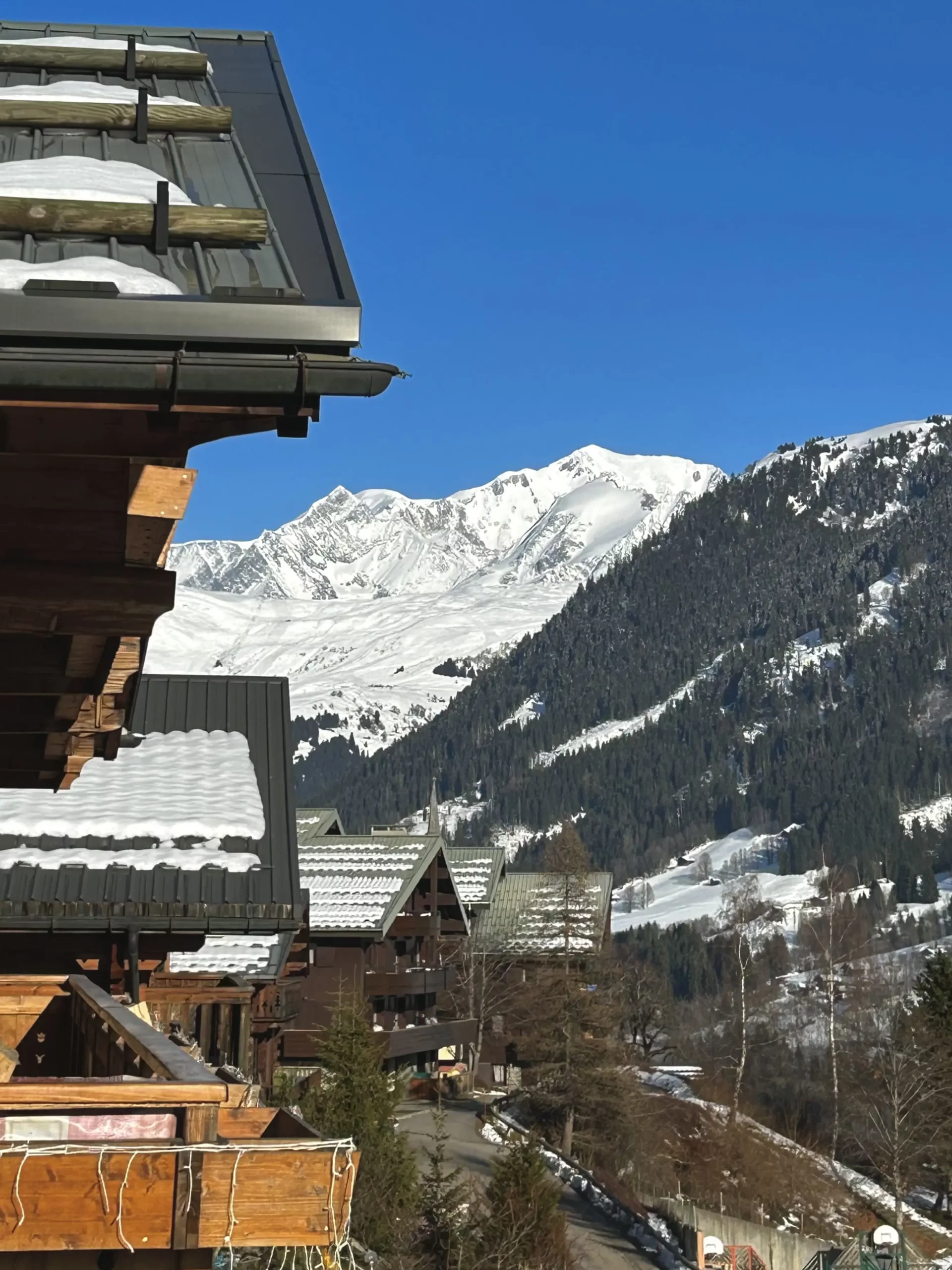 Vu-montagne-scaled.webp